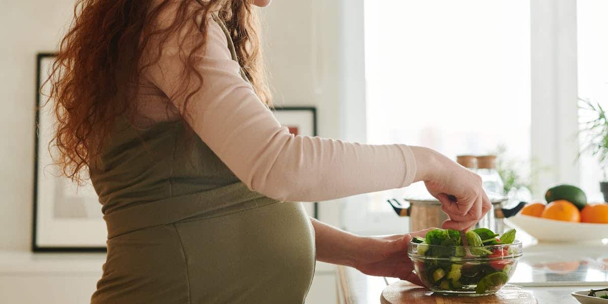 Aliments interdits pendant l'allaitement : guide complet